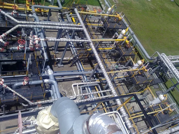 Оборудование нефтяных месторождений — стоковое фото